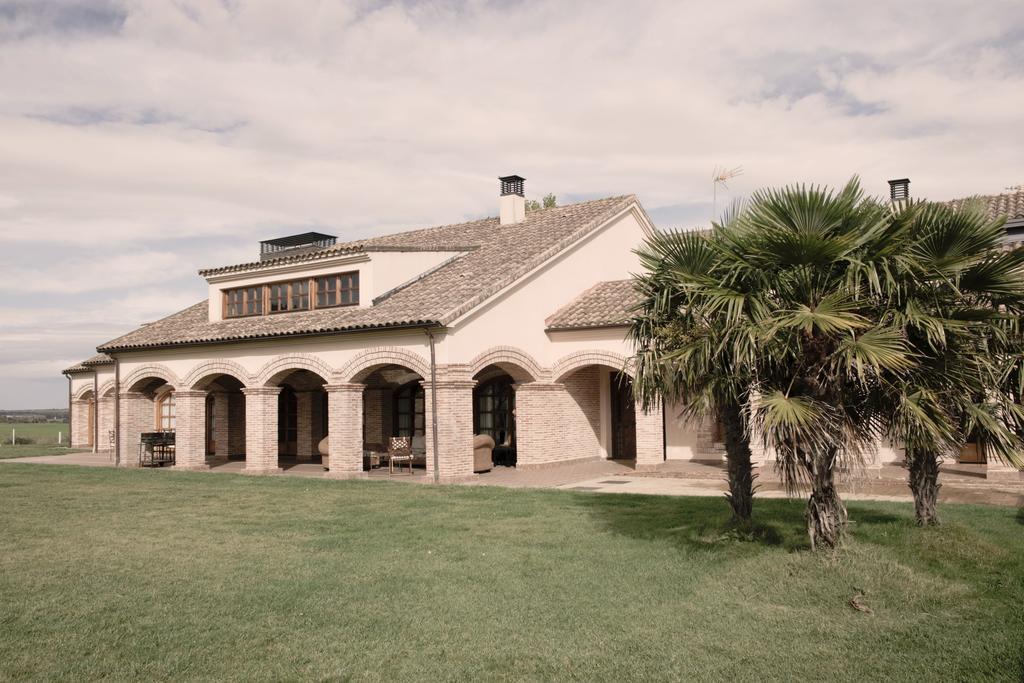 La Casona Del Tormes Vila Almenara de Tormes Exterior foto